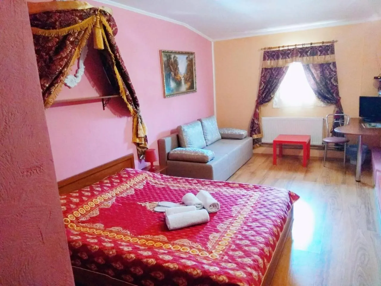 Old Castle Hotel Lviv