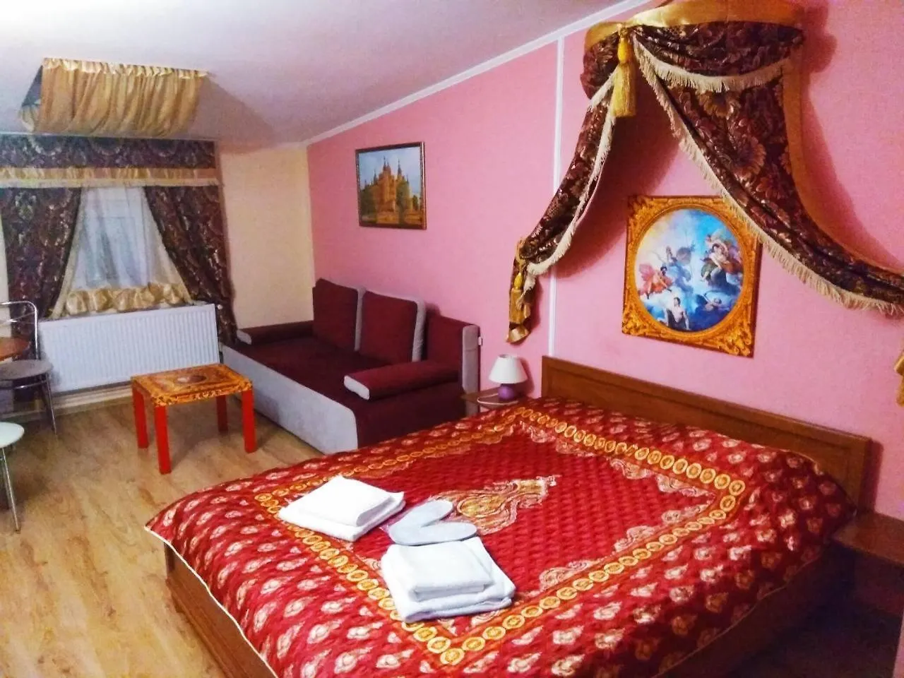 Old Castle Hotel Lviv