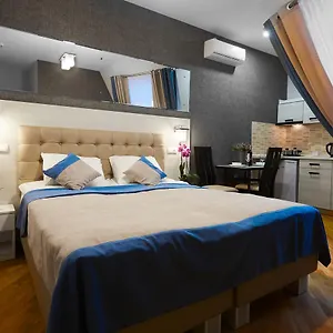 4* فندق Antares
