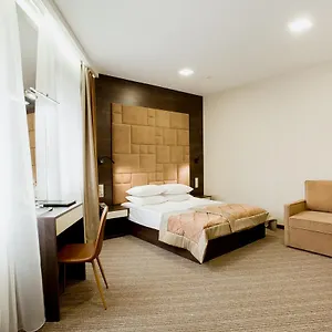 3* فندق Natalia 18